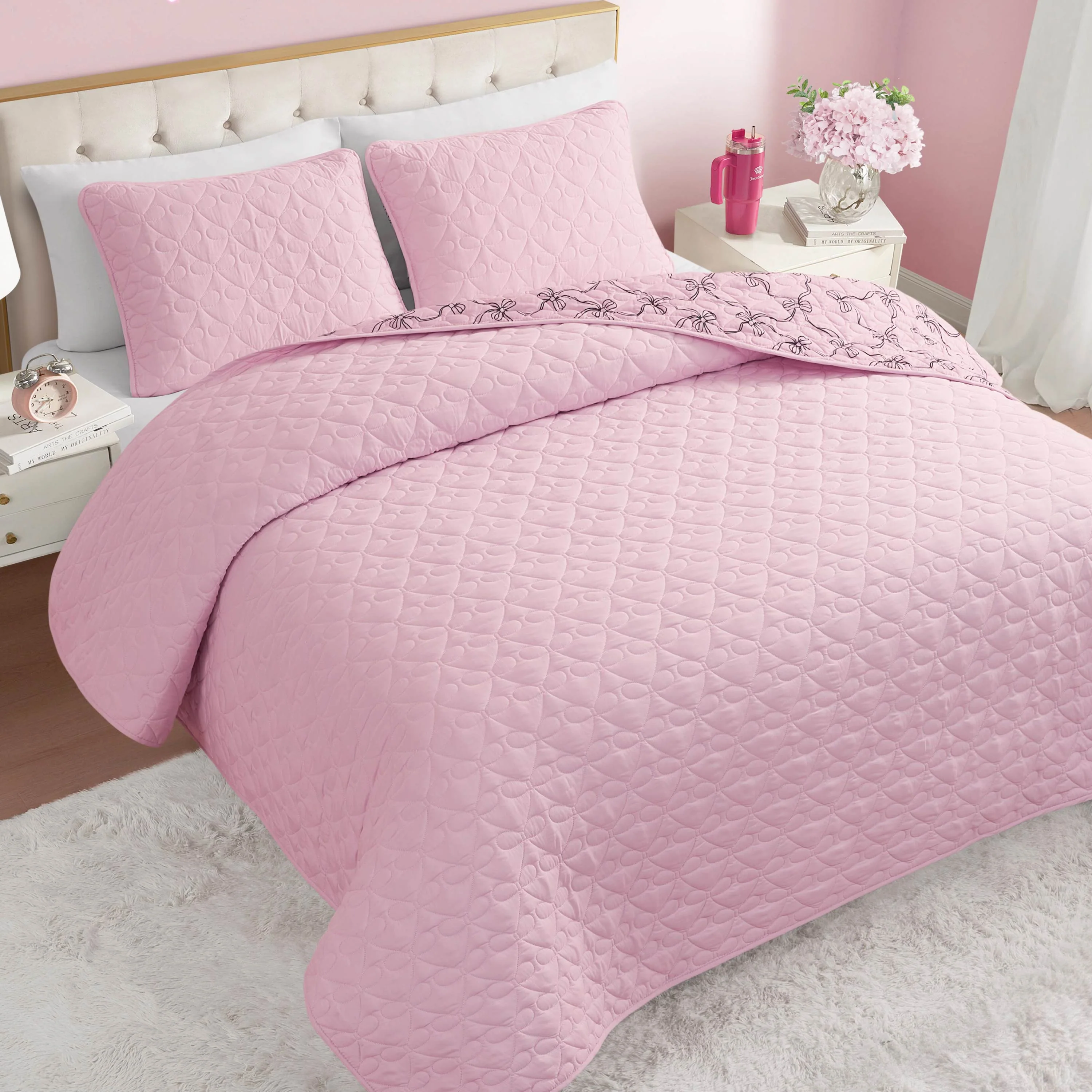 Luxe Bow Reversible Quilt Set - Image 4
