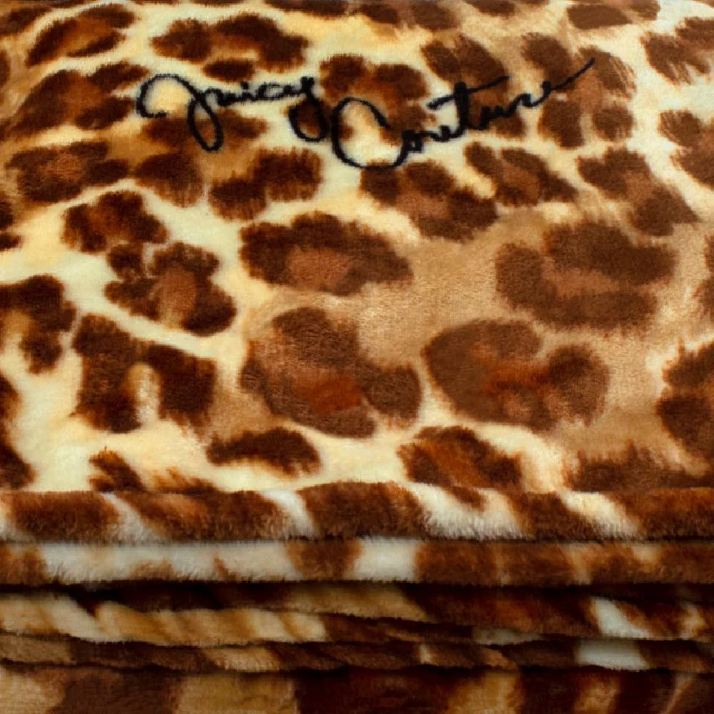 Plush Throw Blanket - Image 4